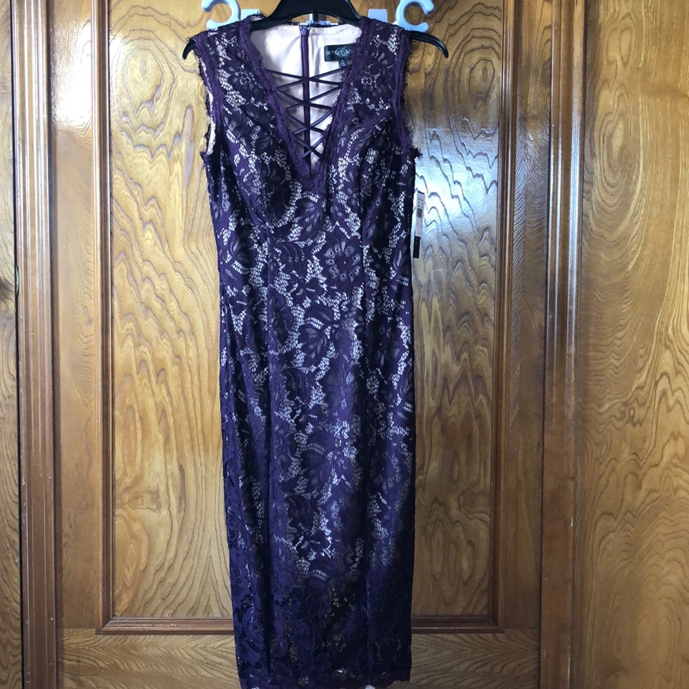 NWT BETSYADAM Sleeveless Bodycon Midi Lace Dress 4